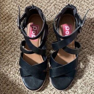 Pop sandals heels 7.5 M  Black top tan bottom